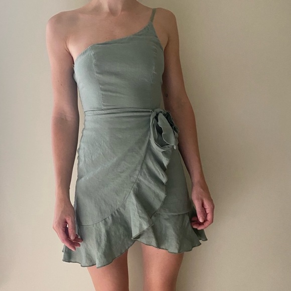 Seek The Label LightGreen 100% Linen One Shoulder Ruffle Tie Front Mini Dress XS - Picture 2 of 16